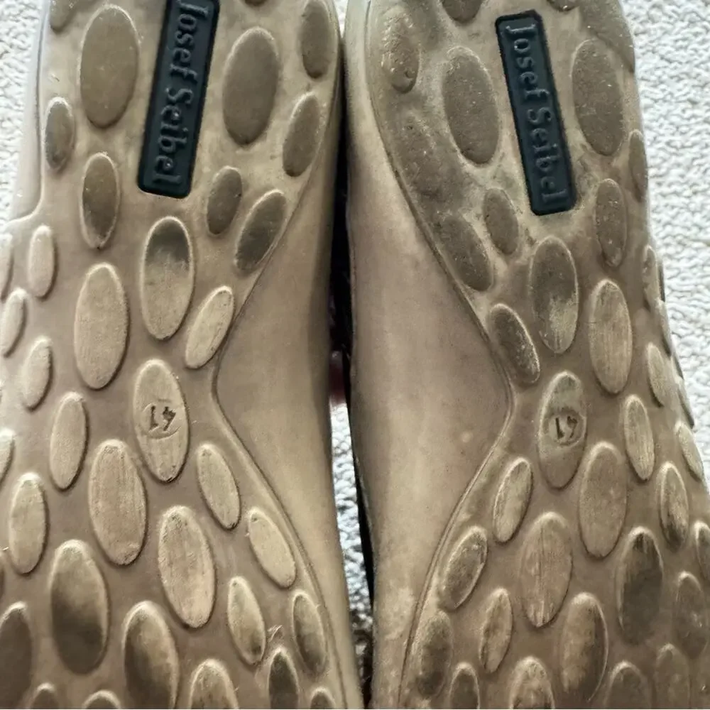 Josef Seibel Leather & Metallic Mary Jane Flats Women’s US Size 10 - 10.5 / 41